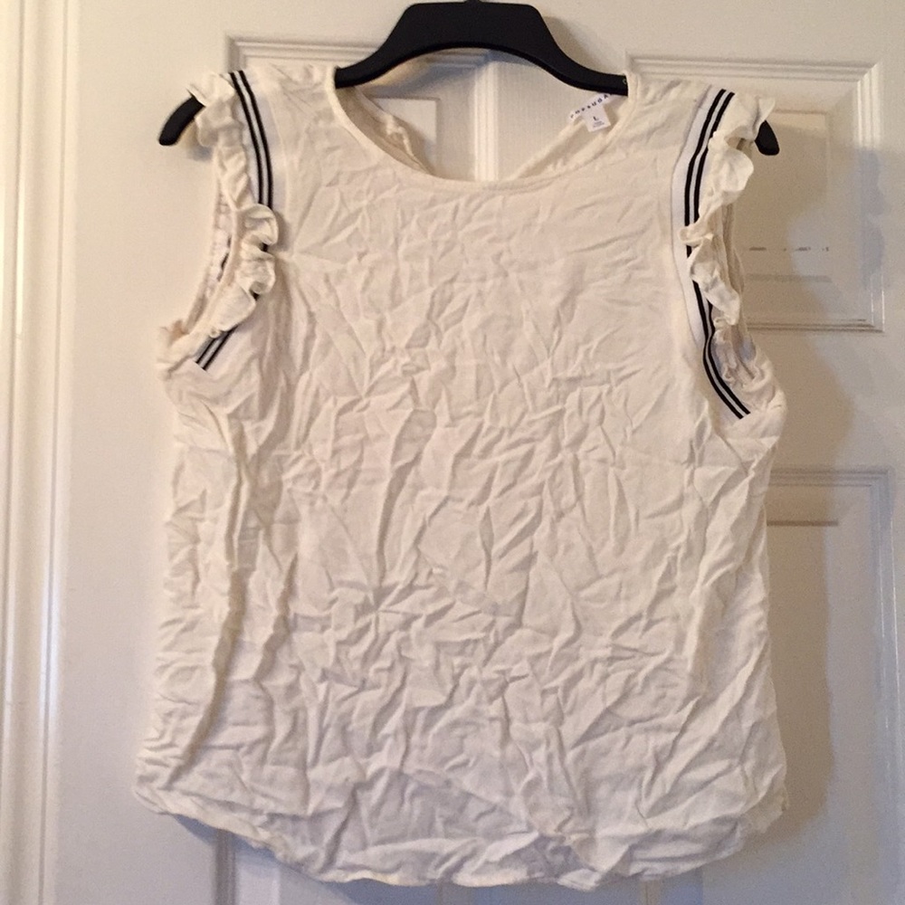 Cute blouse (sorry about wrinkles, been in closet)